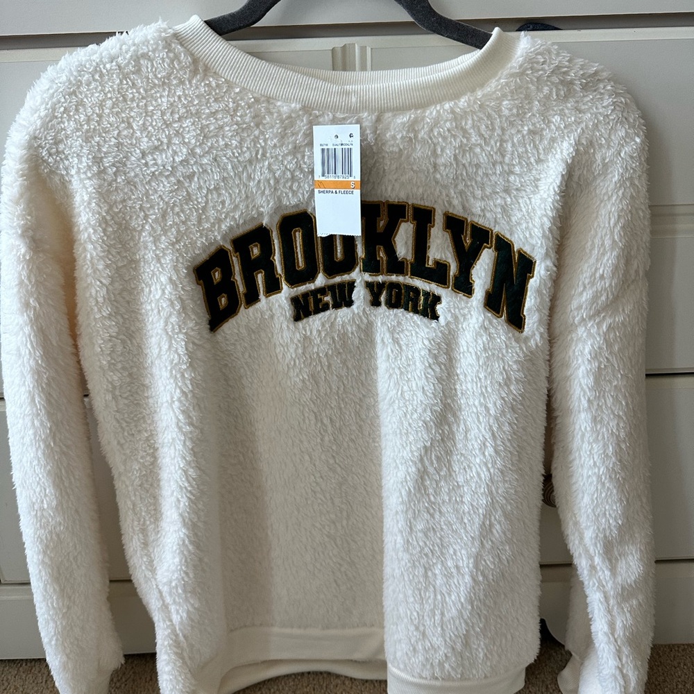 White Sherpa Sweatshirt/ Sweater